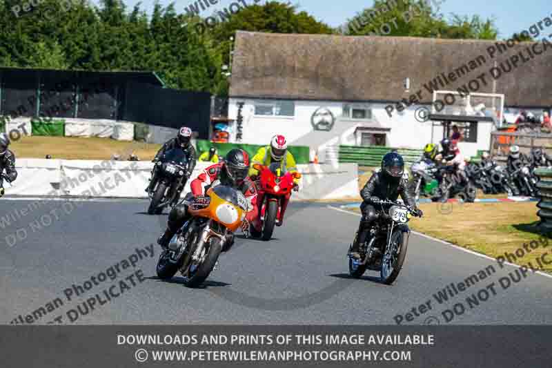 Vintage motorcycle club;eventdigitalimages;mallory park;mallory park trackday photographs;no limits trackdays;peter wileman photography;trackday digital images;trackday photos;vmcc festival 1000 bikes photographs